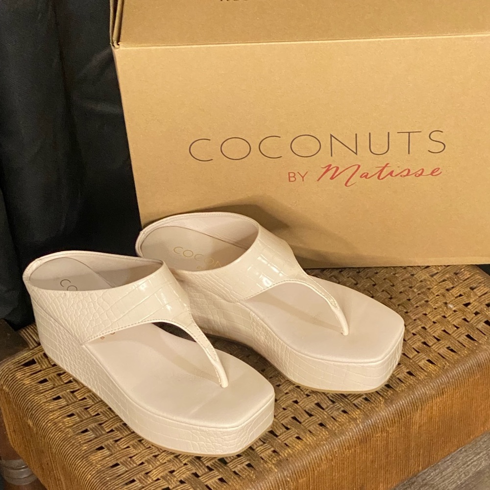 Croc embossed platform sandals